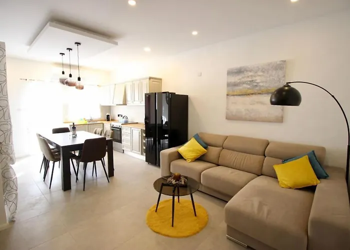 3 Bedroom Apartament Gzira